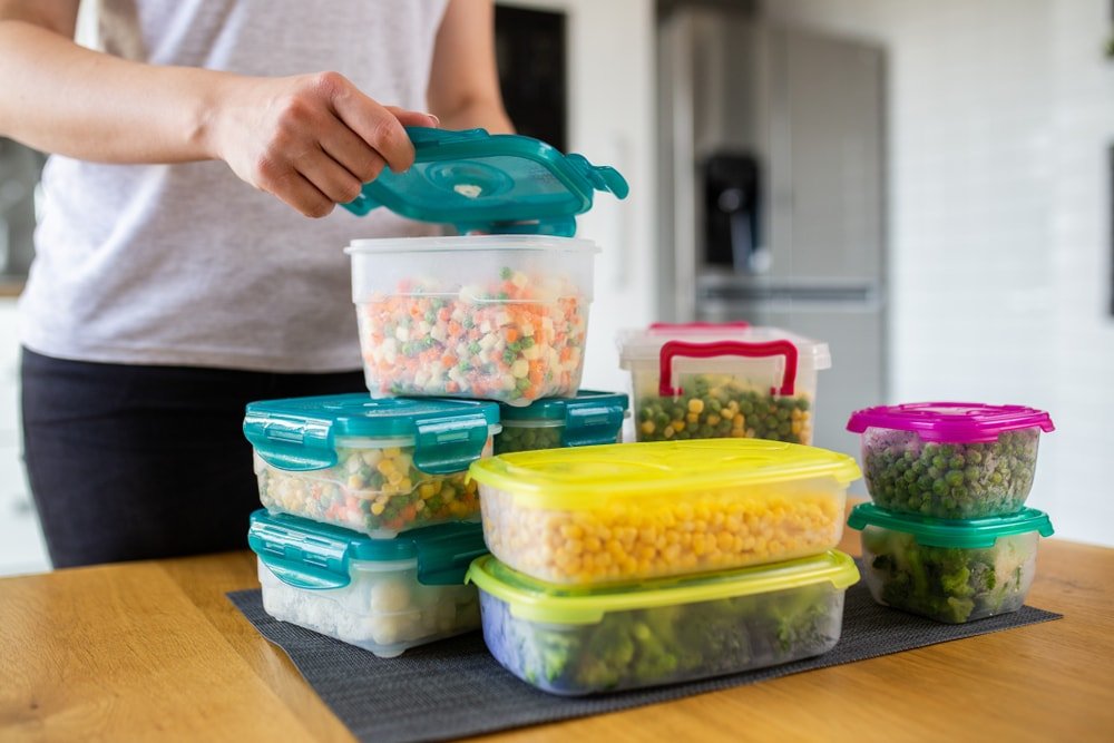 food containers jan022020 min - 6 Ideas To Optimize Storage In Your Kitchen